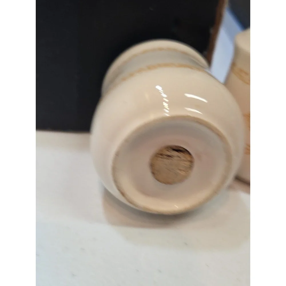 Vintage Ceramic Salt & Pepper Shakers Beige with Gold Pattern Retro Kitchen Deco